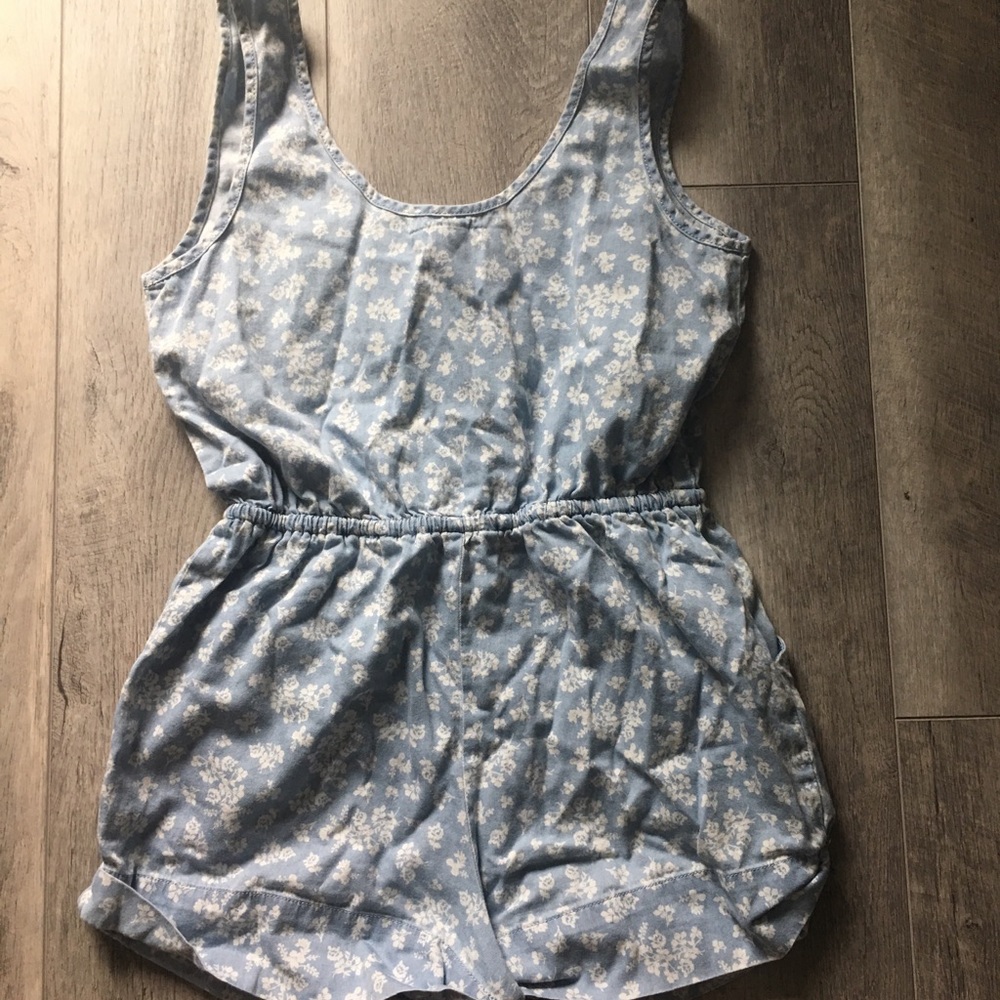 DENIM FLORAL ROMPER - Picture 2 of 2